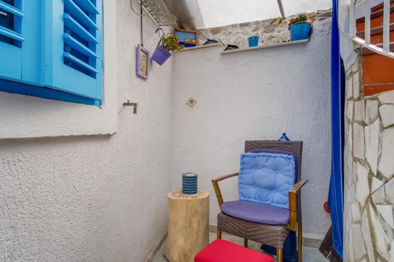 Apartments Kastel Veli Losinj Bagian luar foto