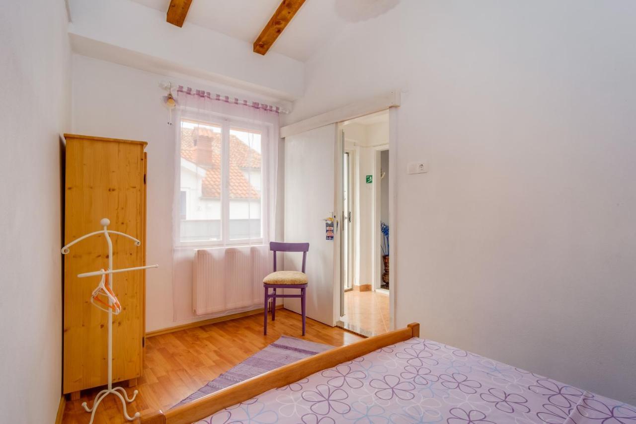 Apartments Kastel Veli Losinj Bagian luar foto